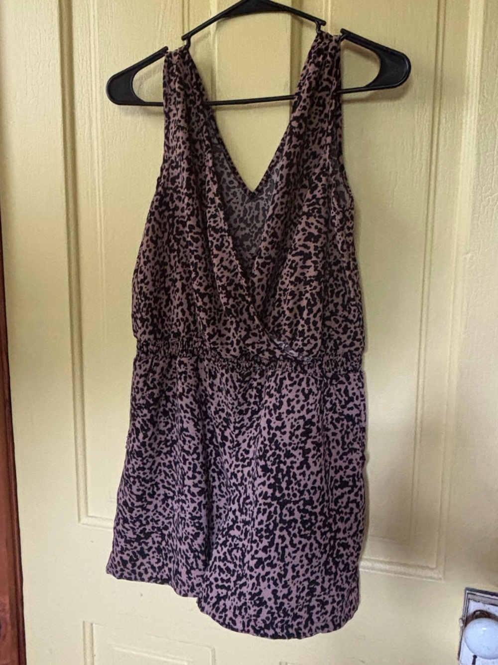 Leopard Romper - Picture 2 of 3